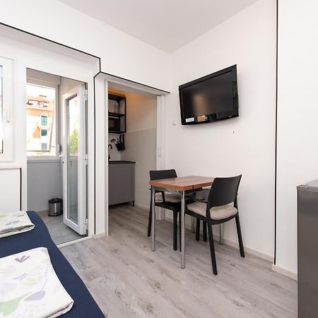 Laghanini Apartments Split Bagian luar foto