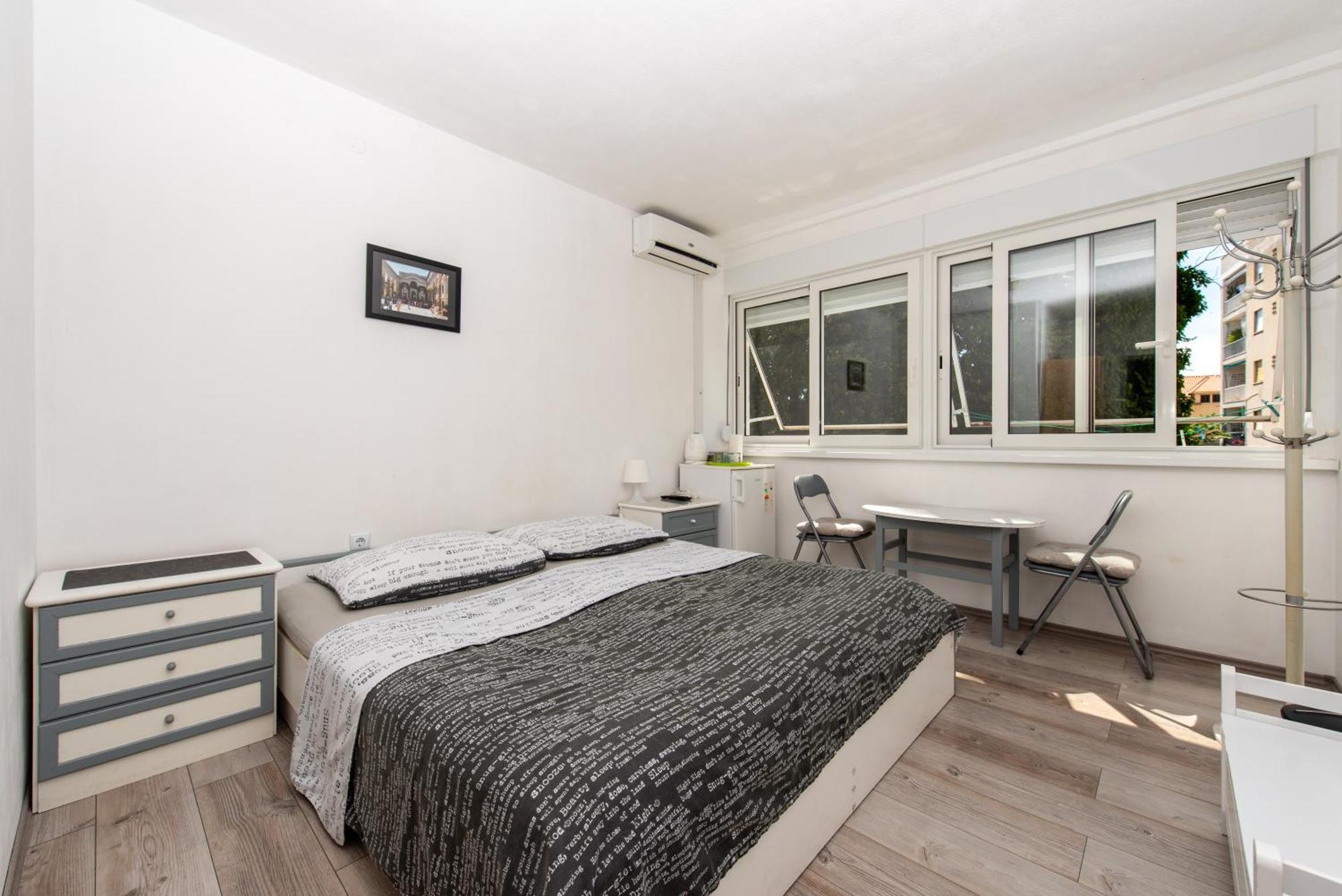Laghanini Apartments Split Bagian luar foto